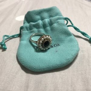 Tiffanys ring